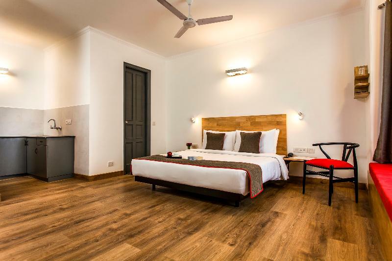 Vaccinated Staff - OYO TOWNHOUSE 077 HOTEL ROOM Stories Bangalore Exterior foto